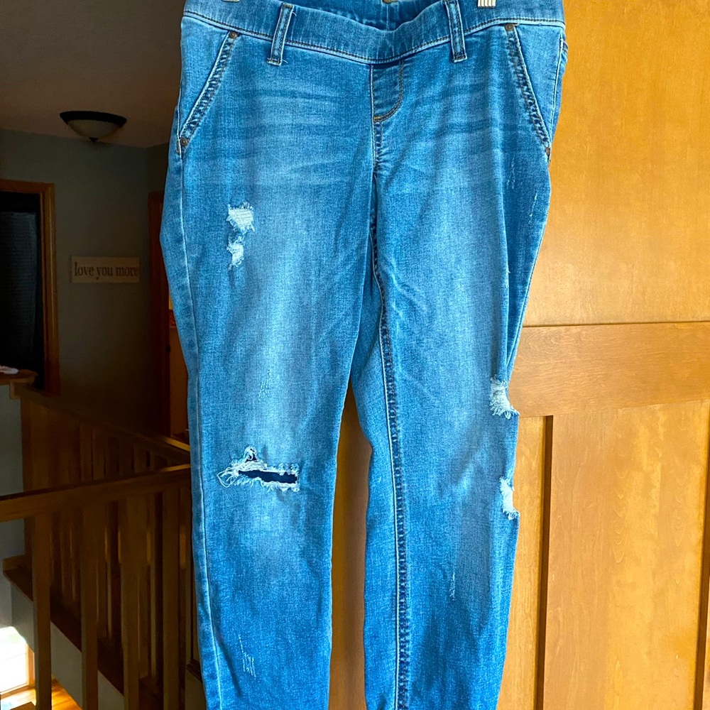 Jessica Simpson Maternity Jeans
